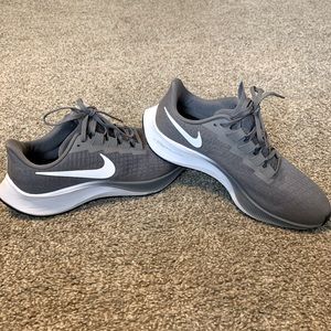 Women’s Nike Zoom Pegasus Tennis Shoe